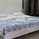 Mar & Mar Suites